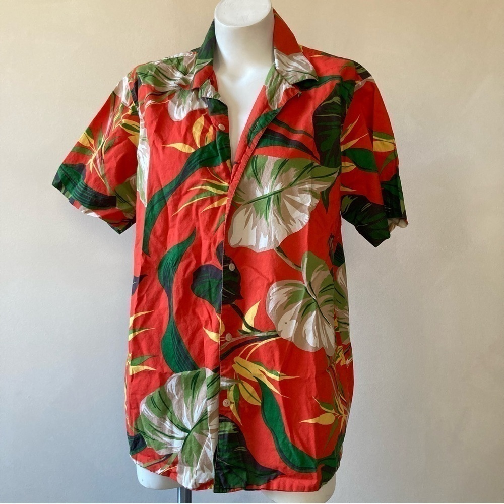 Banana Republic | Soft Washed Standard Fit Button Down Hawaiian Shirt